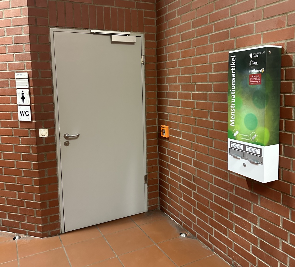 Bild: Kostenlose Menstruationsartikel an der Uni Trier